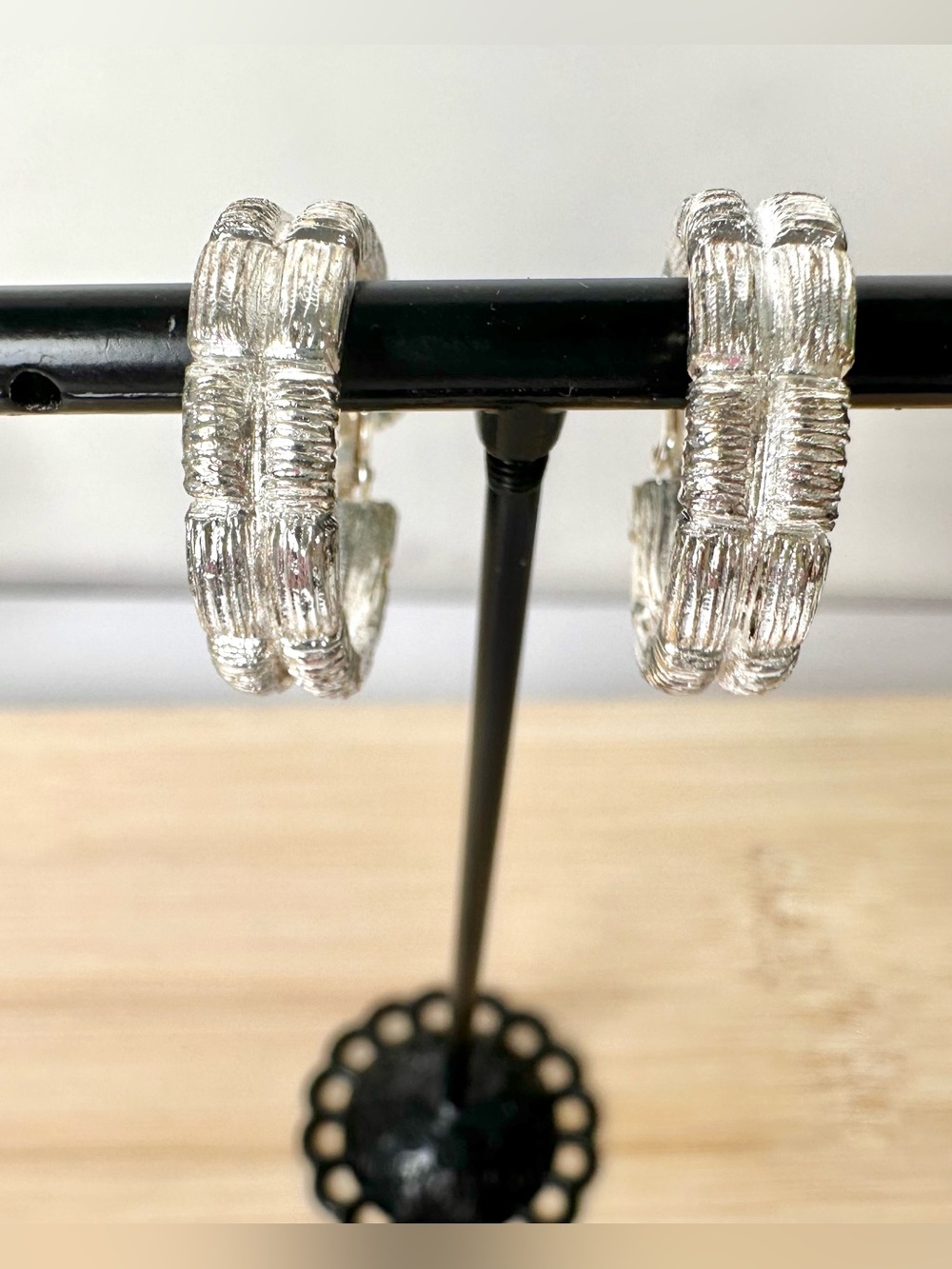 🤍Vintage Napier Silver Tone Clip-on Hoop Earrings